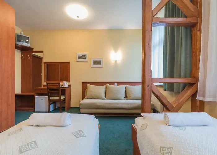 Belweder Bed & Breakfast 3*